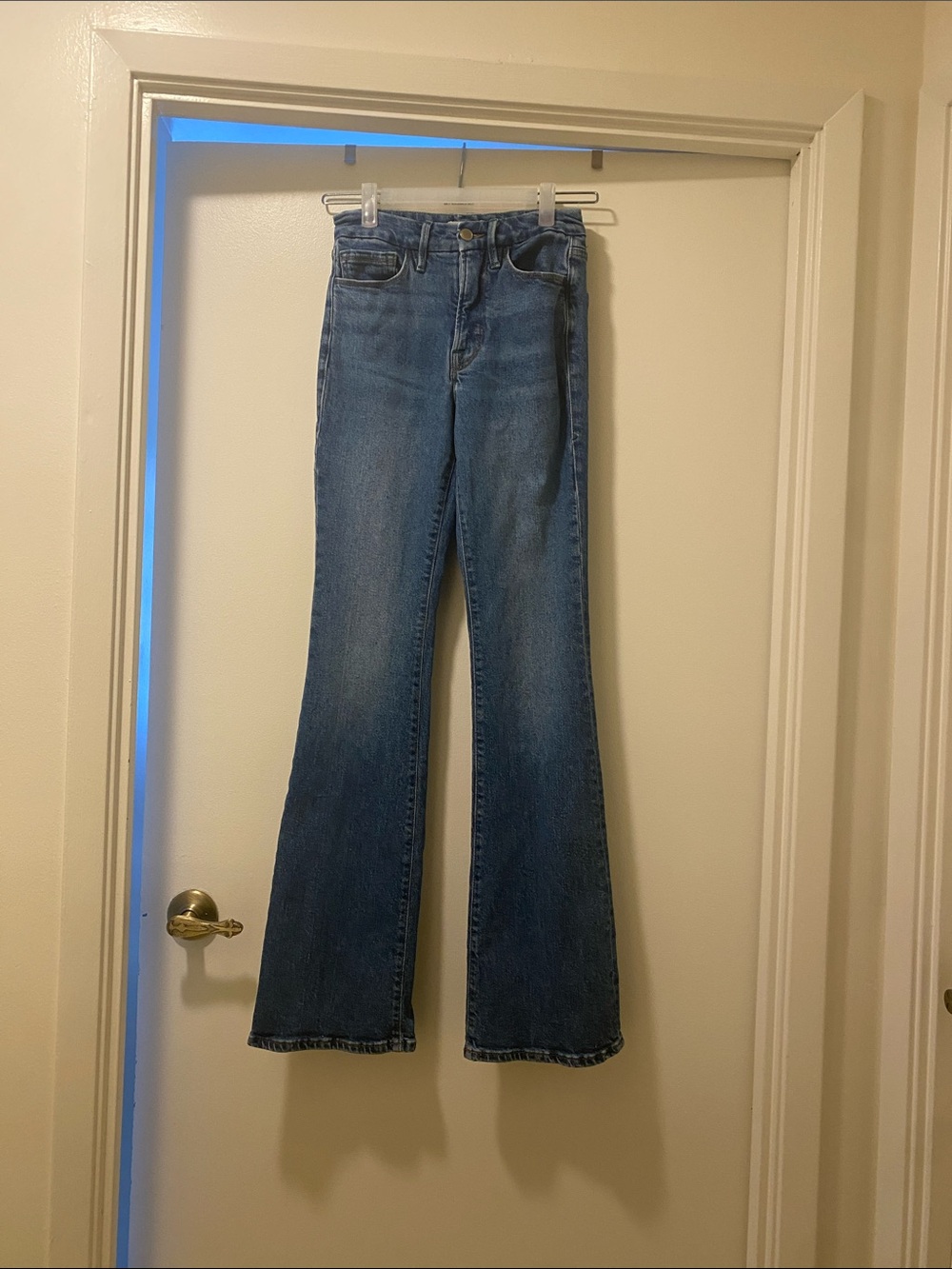 Good American Size 0/25 Women’s Blue Flare Jeans.